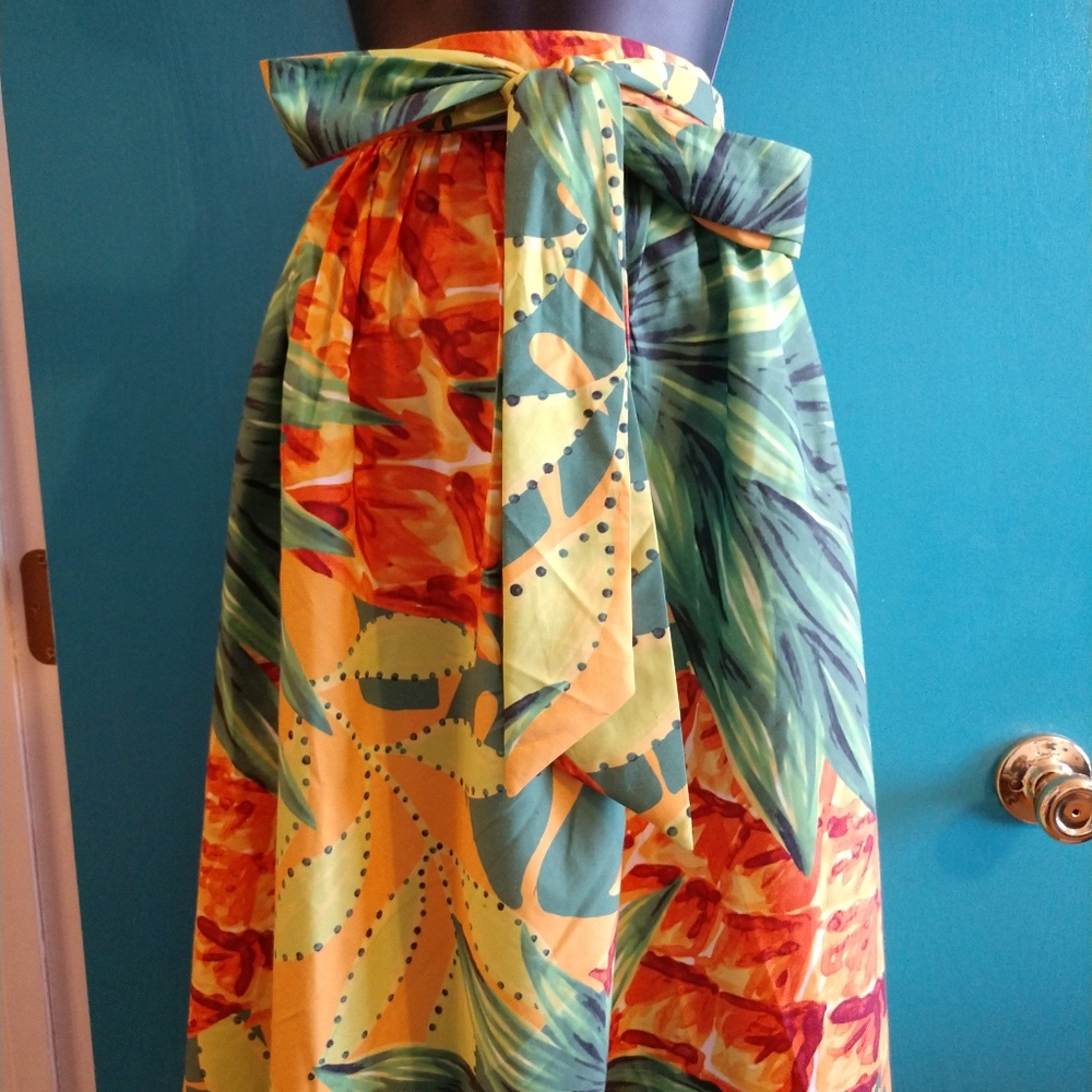 NWT Tropical Swing Skirt
